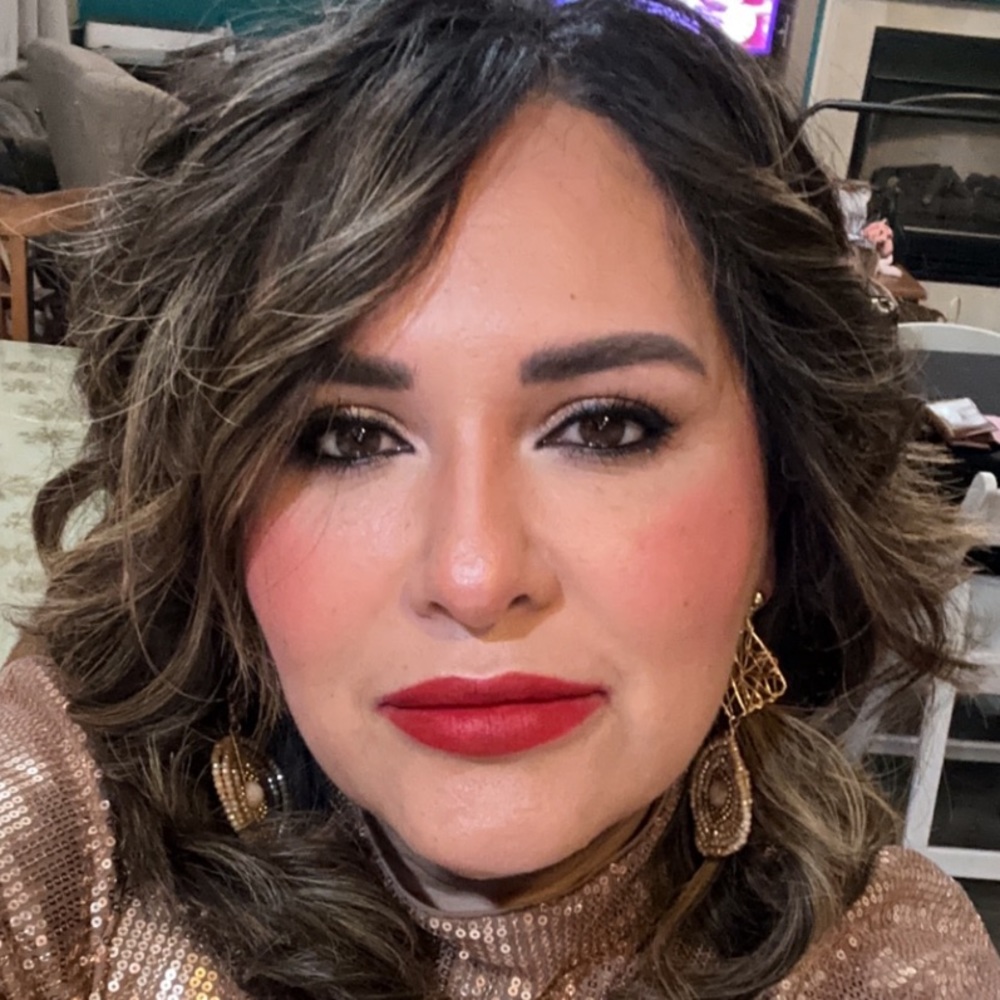 Meet your Posher, Becky